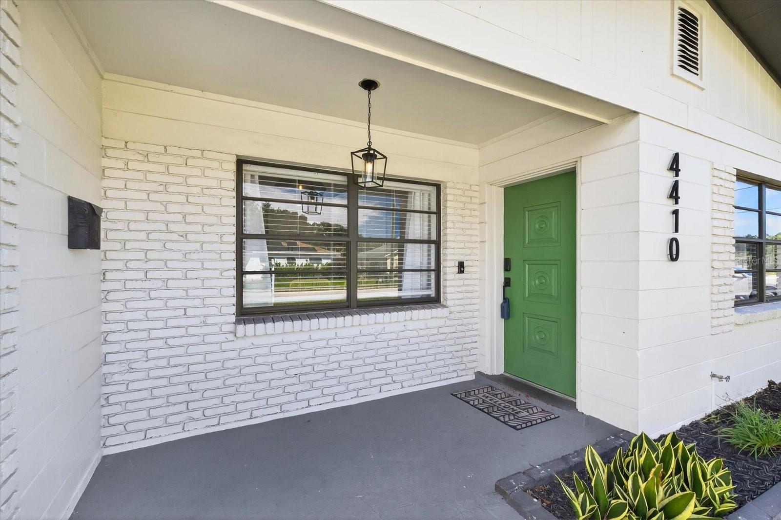 Image 4 of 57 For 4410 Bay Court Avenue