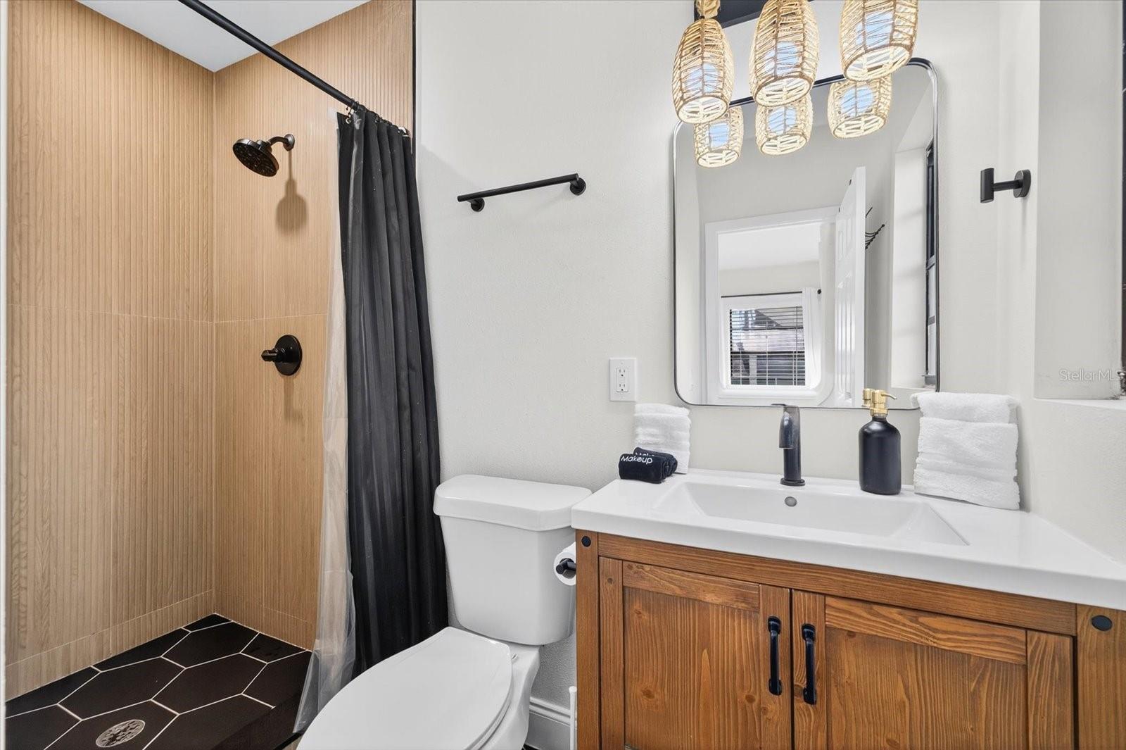 Image 44 of 57 For 4410 Bay Court Avenue