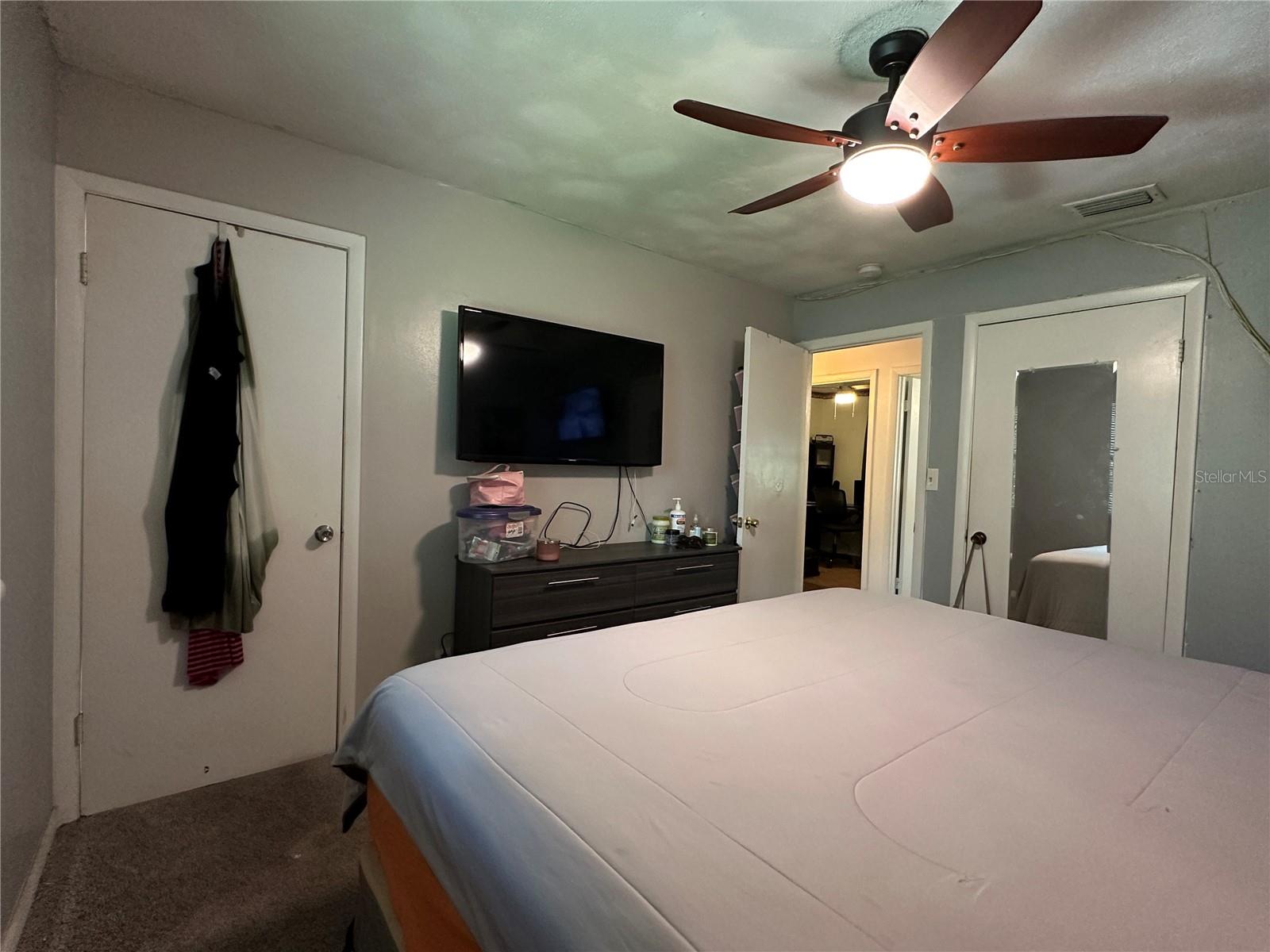 Listing photo id 23 for 8412 15th Street