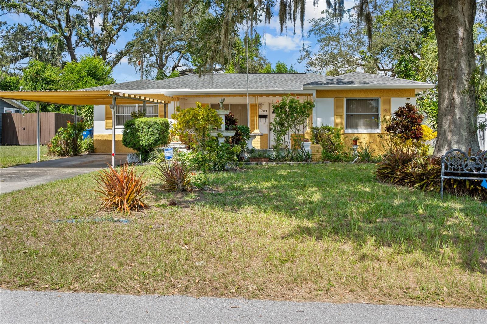 Details for 1309 Saint Andrews Drive, TAMPA, FL 33612
