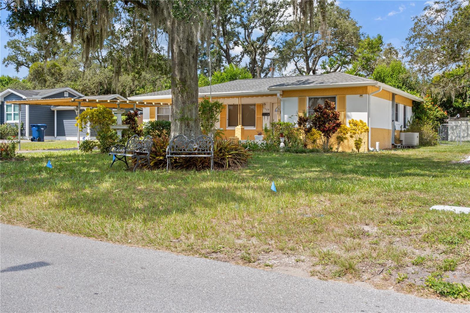 Image 2 of 21 For 1309 Saint Andrews Drive