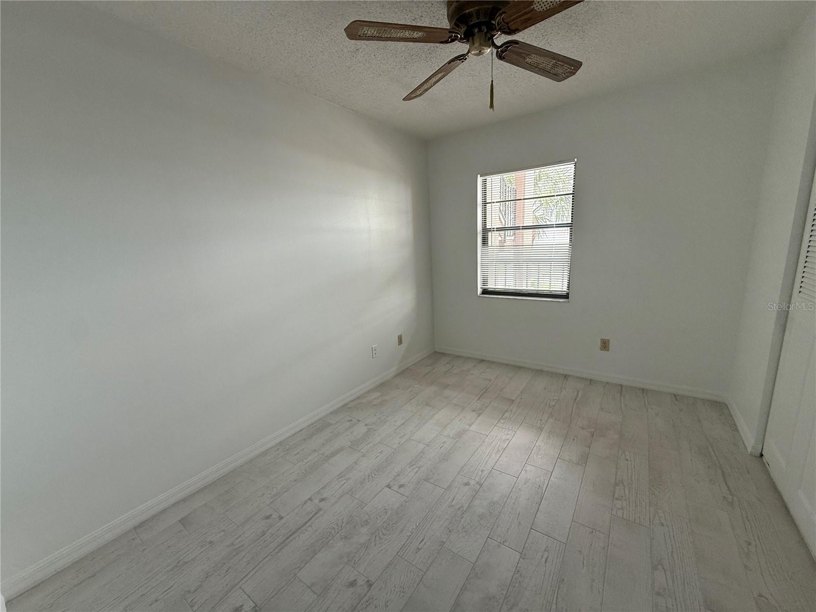 Image 17 of 33 For 145 116th Avenue 303