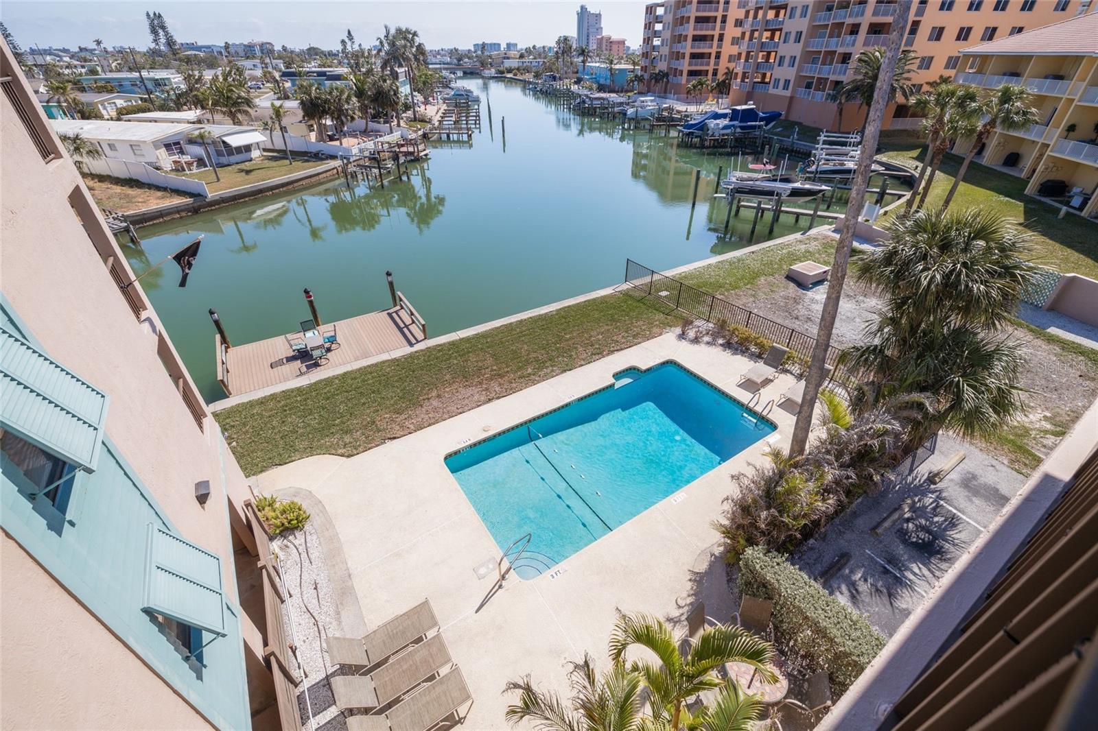 Image 25 of 33 For 145 116th Avenue 303