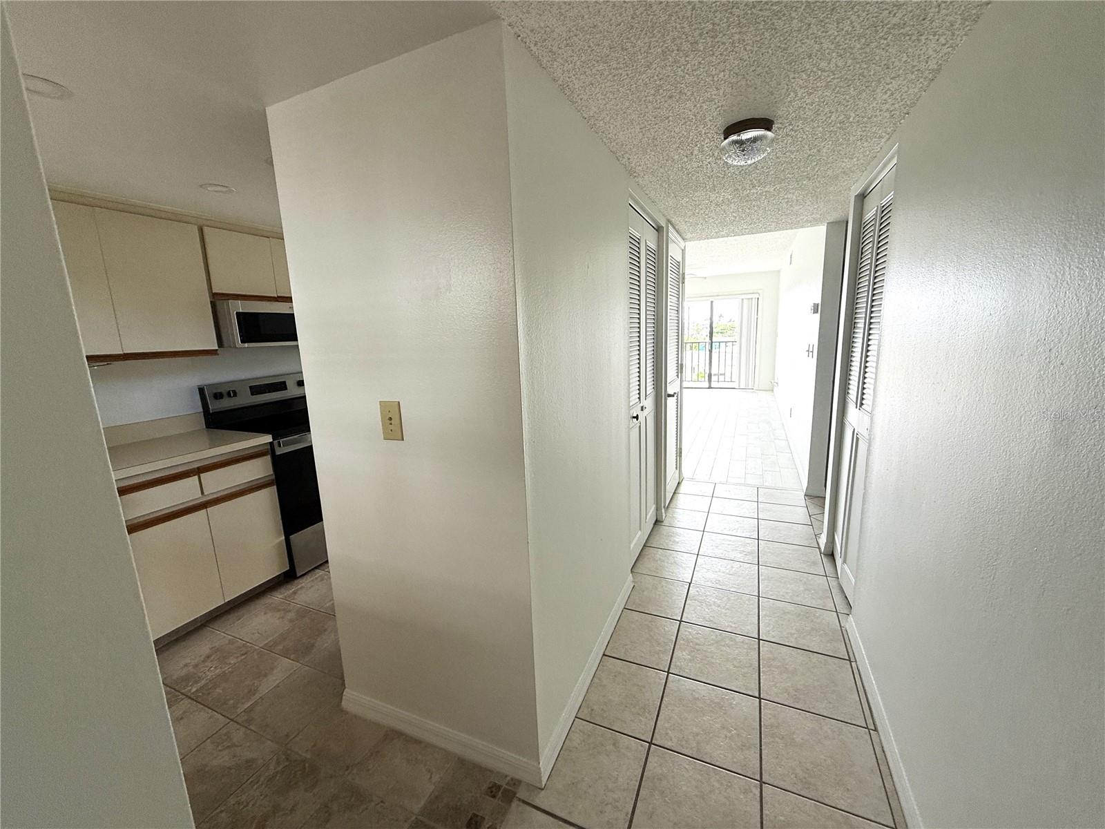 Image 5 of 33 For 145 116th Avenue 303