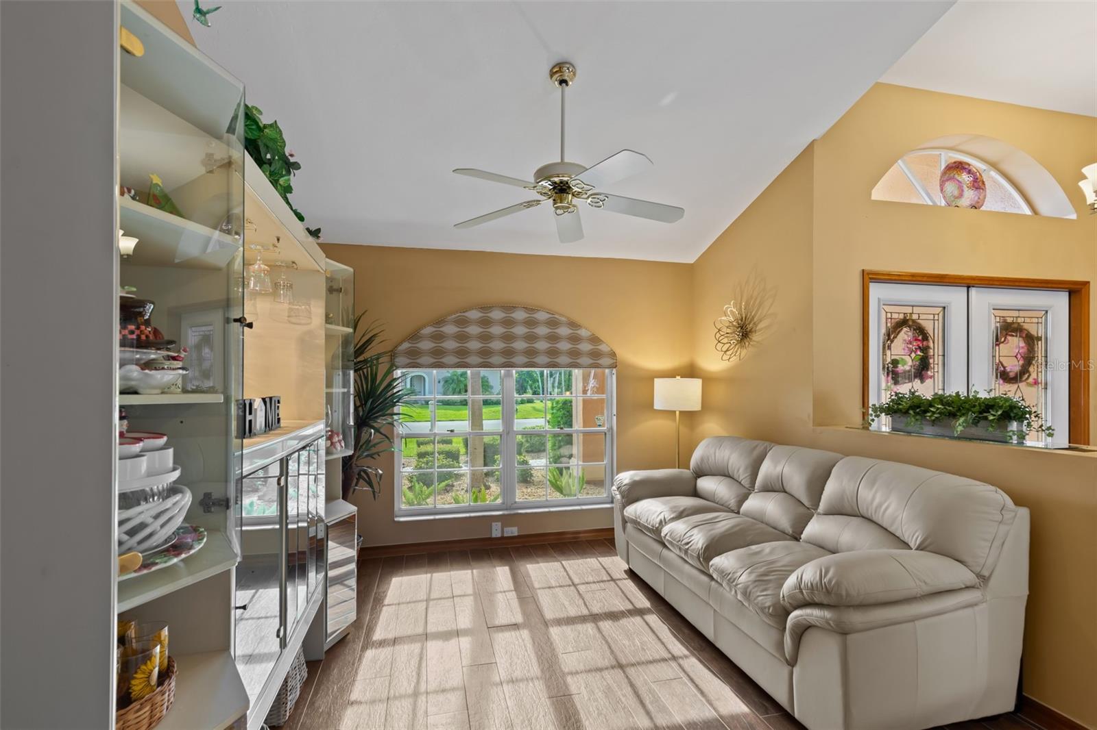 Image 6 of 44 For 2515 19th Avenue