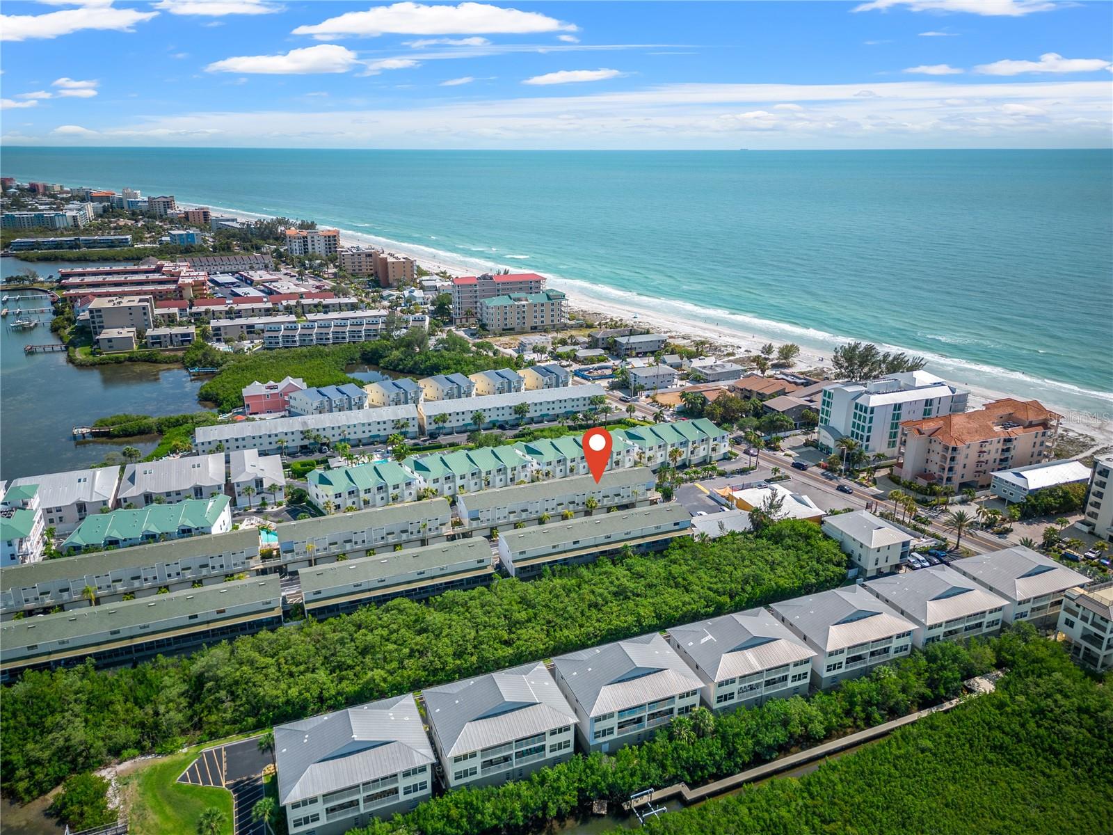 Image 2 of 40 For 19823 Gulf Boulevard 3