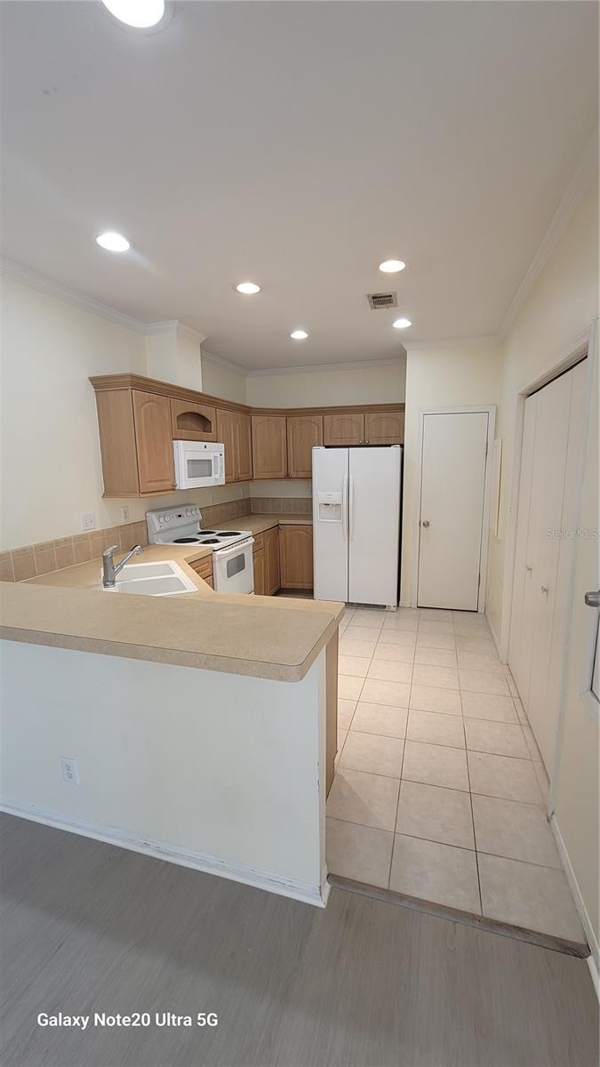 Image 4 of 19 For 4936 Marina Palms Drive