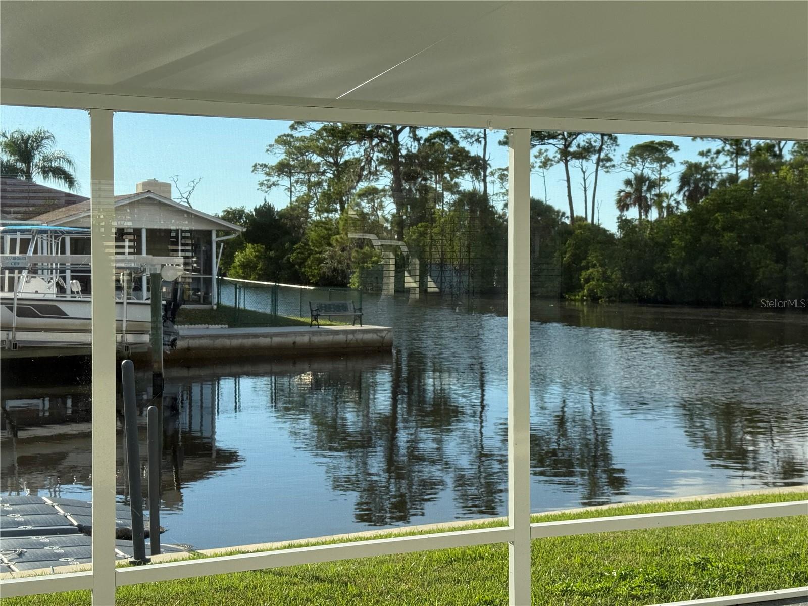Image 10 of 27 For 9927 Island Harbor Drive