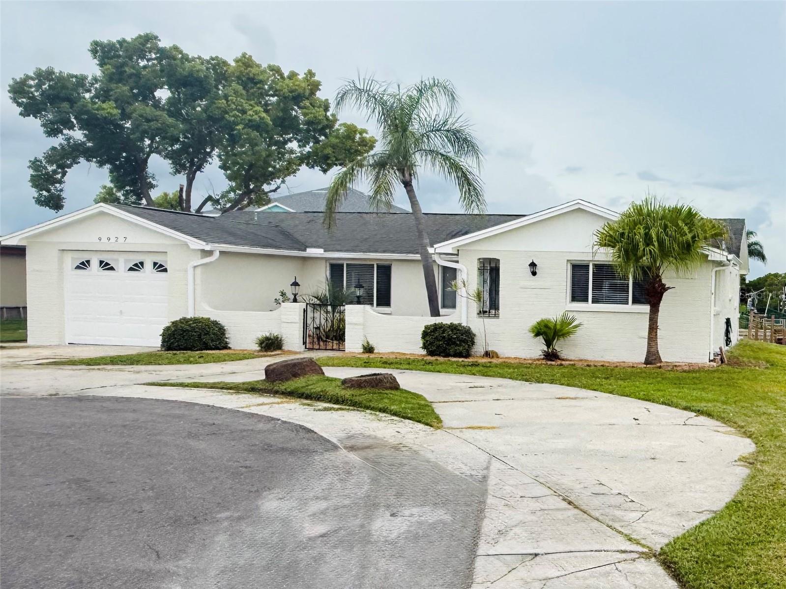 Image 2 of 27 For 9927 Island Harbor Drive