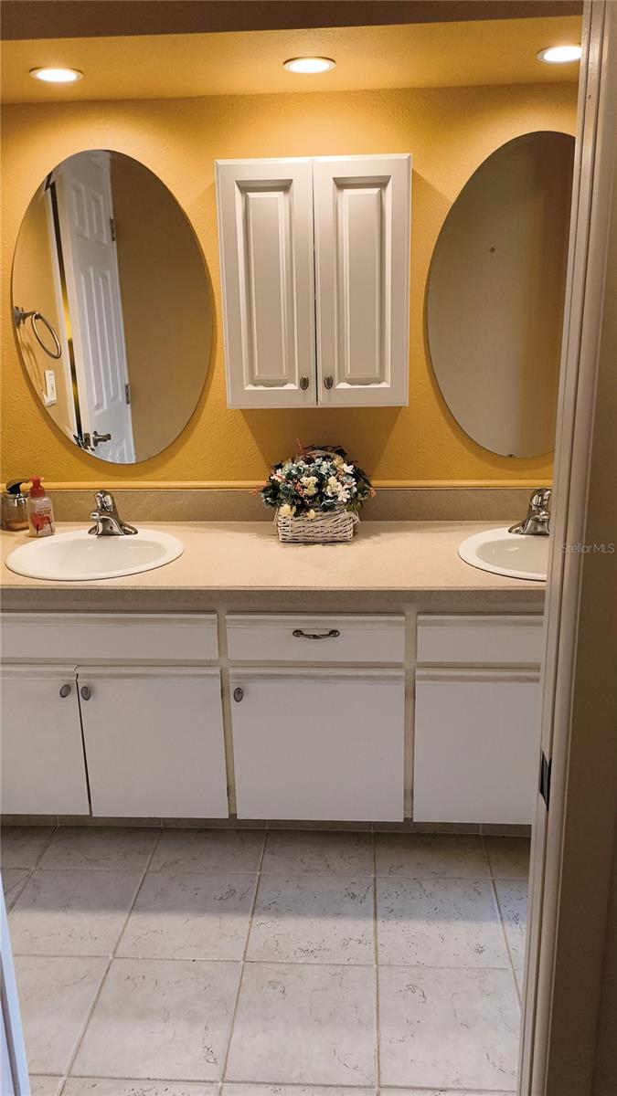 Image 12 of 29 For 4002 87th Terrace N