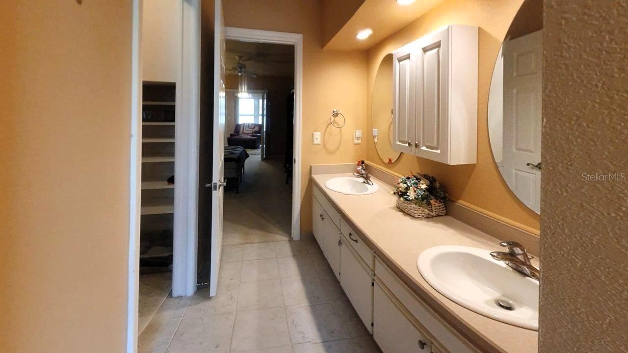 Image 9 of 29 For 4002 87th Terrace N