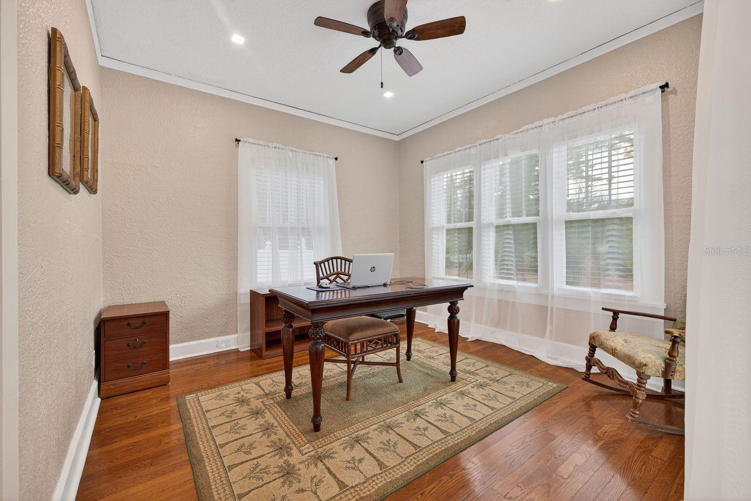 Image 11 of 55 For 2365 6th Avenue N