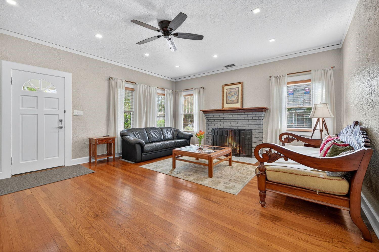 Image 8 of 55 For 2365 6th Avenue N