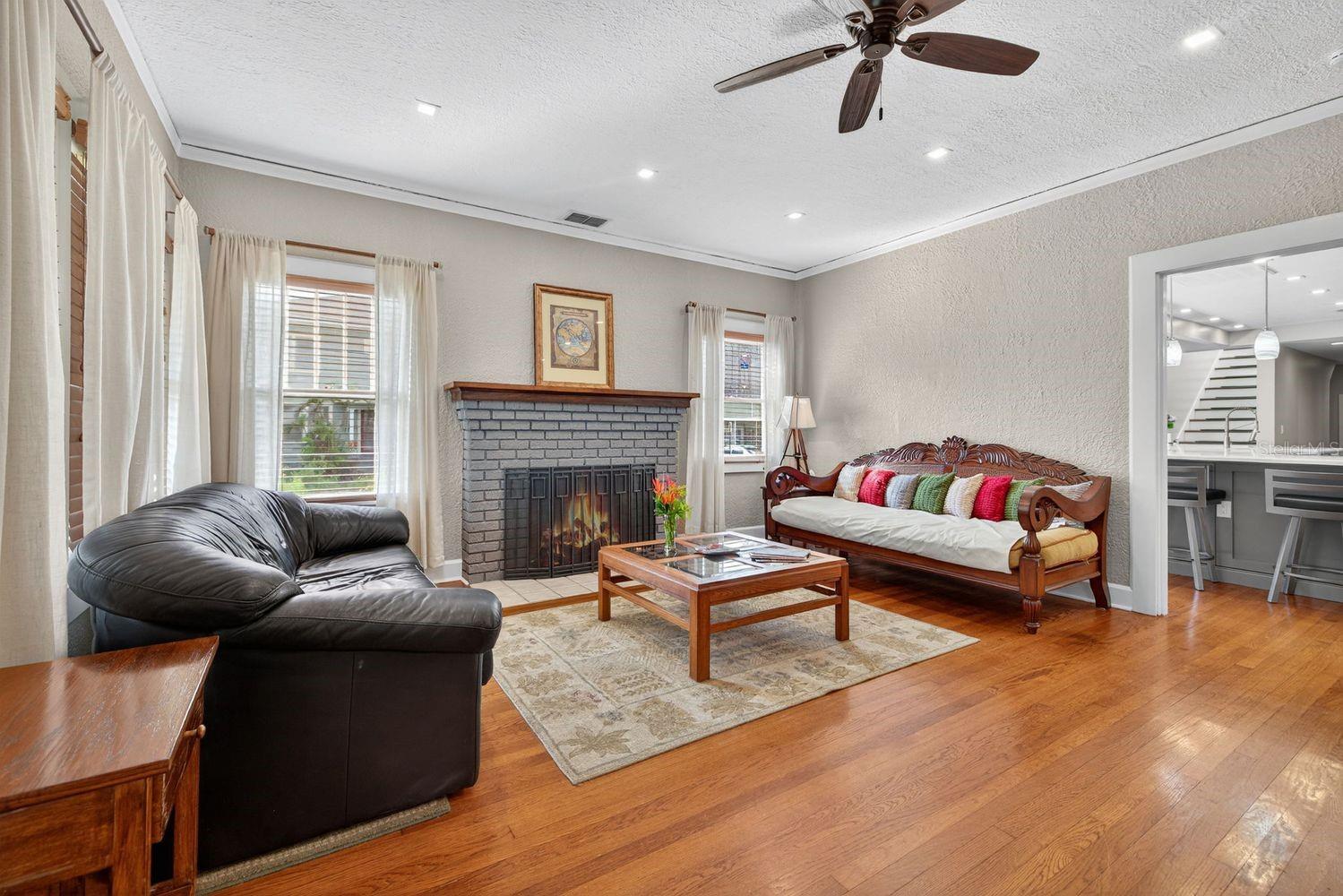 Image 9 of 55 For 2365 6th Avenue N