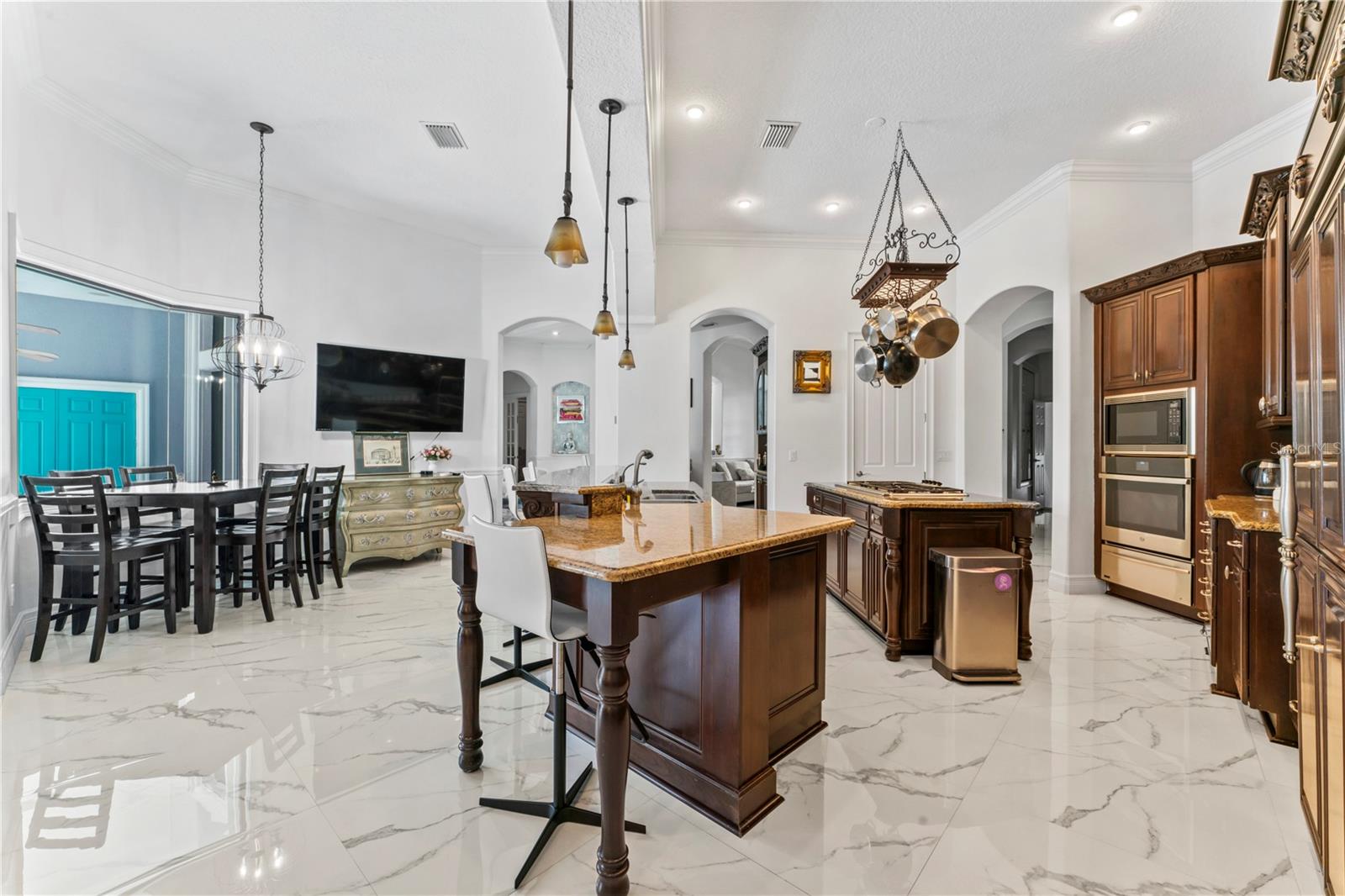 Image 19 of 91 For 17423 Boyette Road