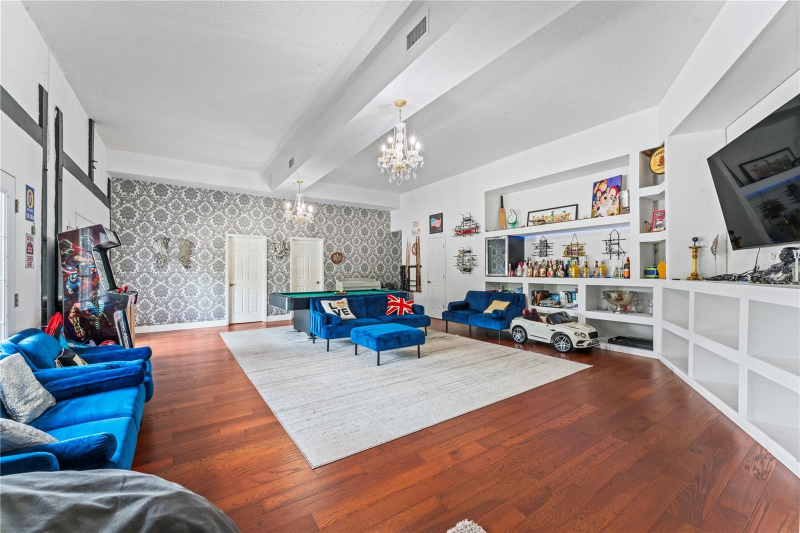 Image 42 of 91 For 17423 Boyette Road