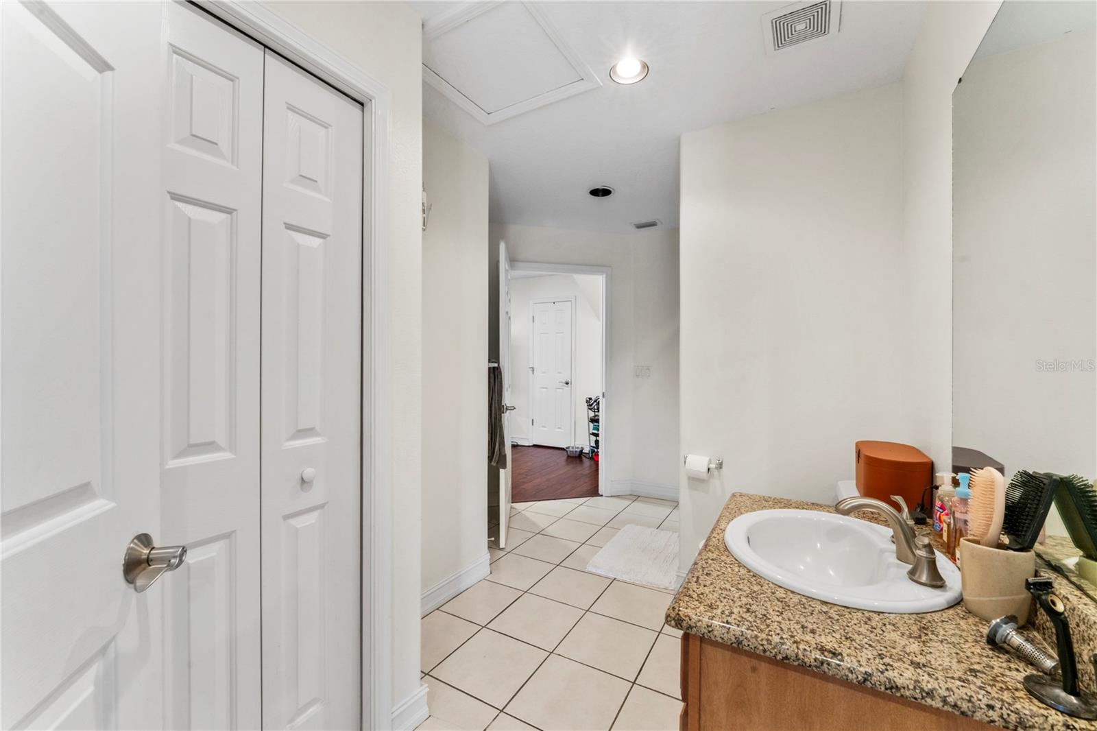 Image 57 of 91 For 17423 Boyette Road