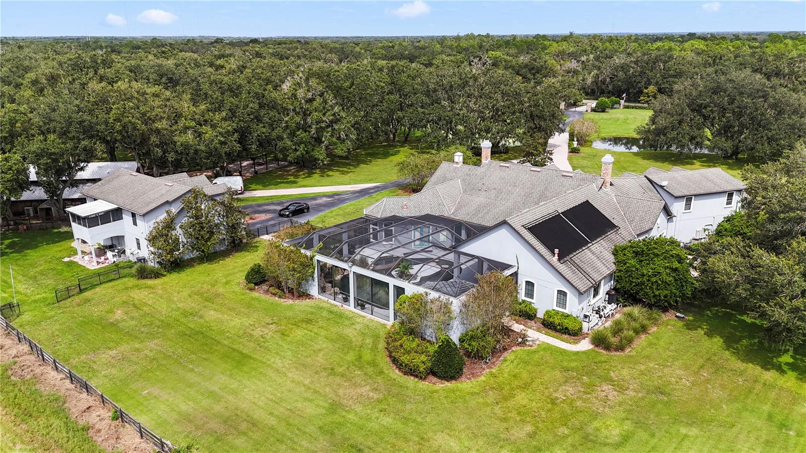 Image 6 of 91 For 17423 Boyette Road
