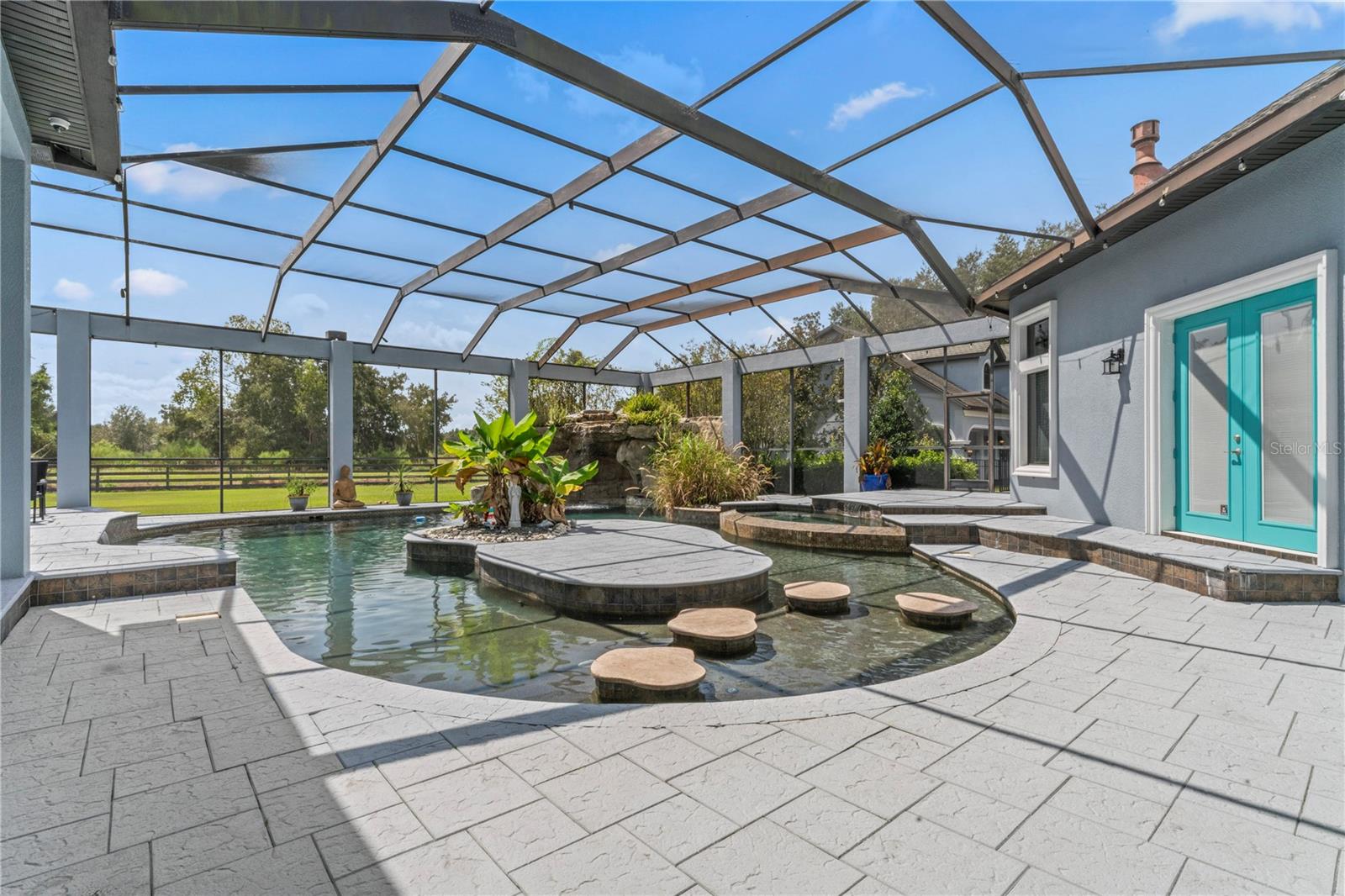 Image 71 of 91 For 17423 Boyette Road