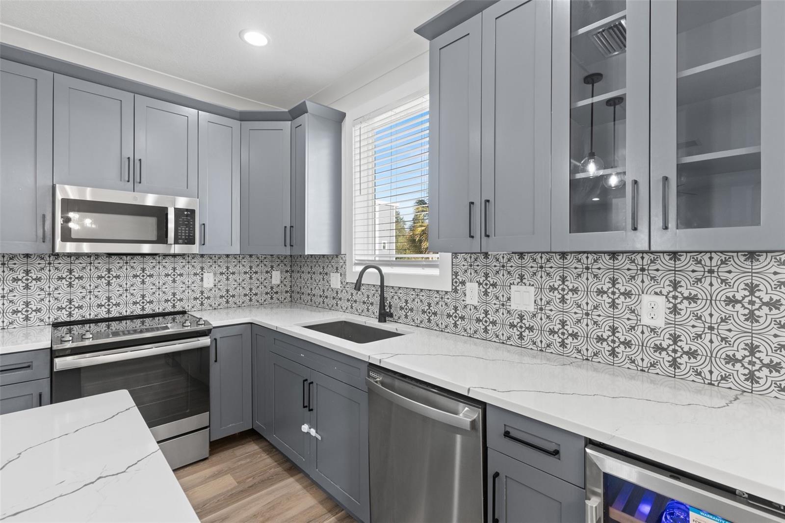 Image 3 of 25 For 1501 Morgan Street 5