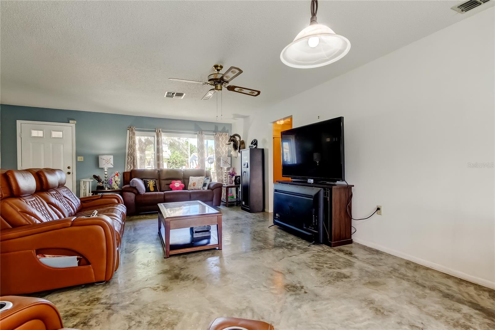 Image 11 of 58 For 8520 Newton Drive