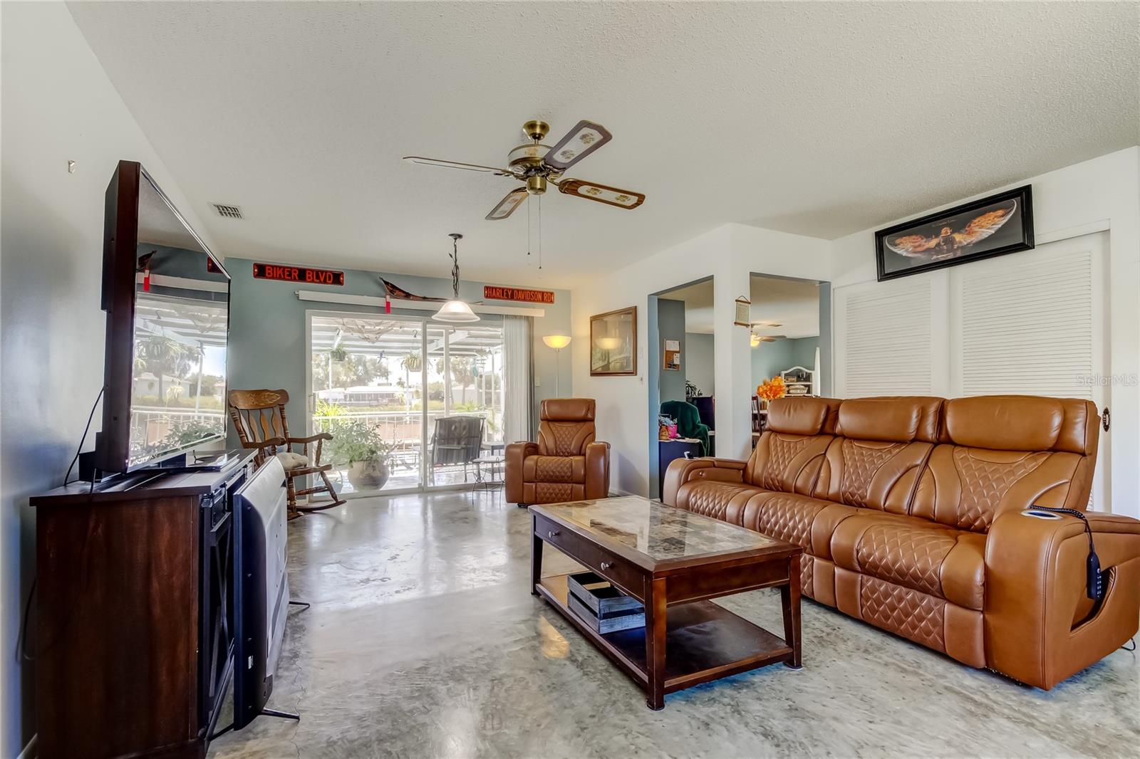 Image 5 of 58 For 8520 Newton Drive