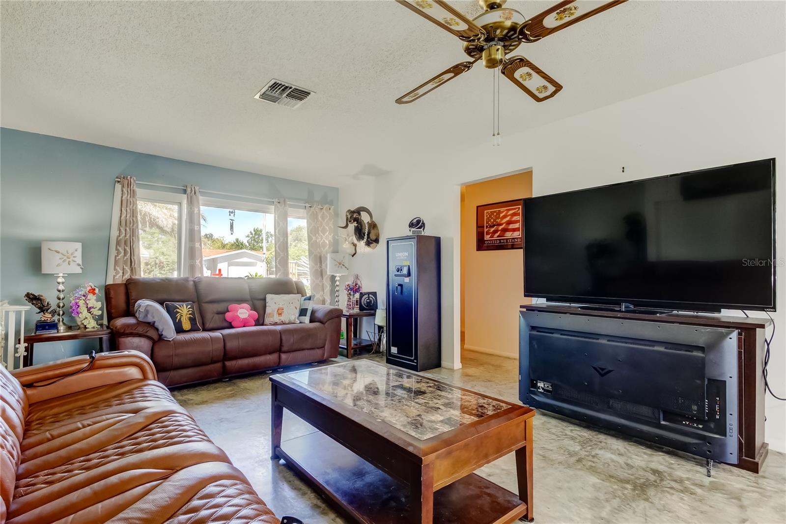 Image 7 of 58 For 8520 Newton Drive