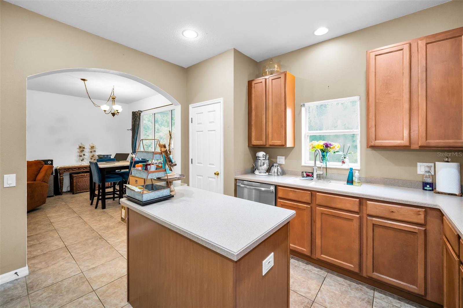 Image 15 of 57 For 1033 Bella Vista Drive Ne