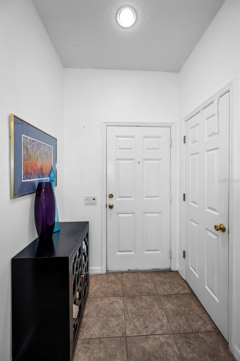 Image 6 of 57 For 1033 Bella Vista Drive Ne