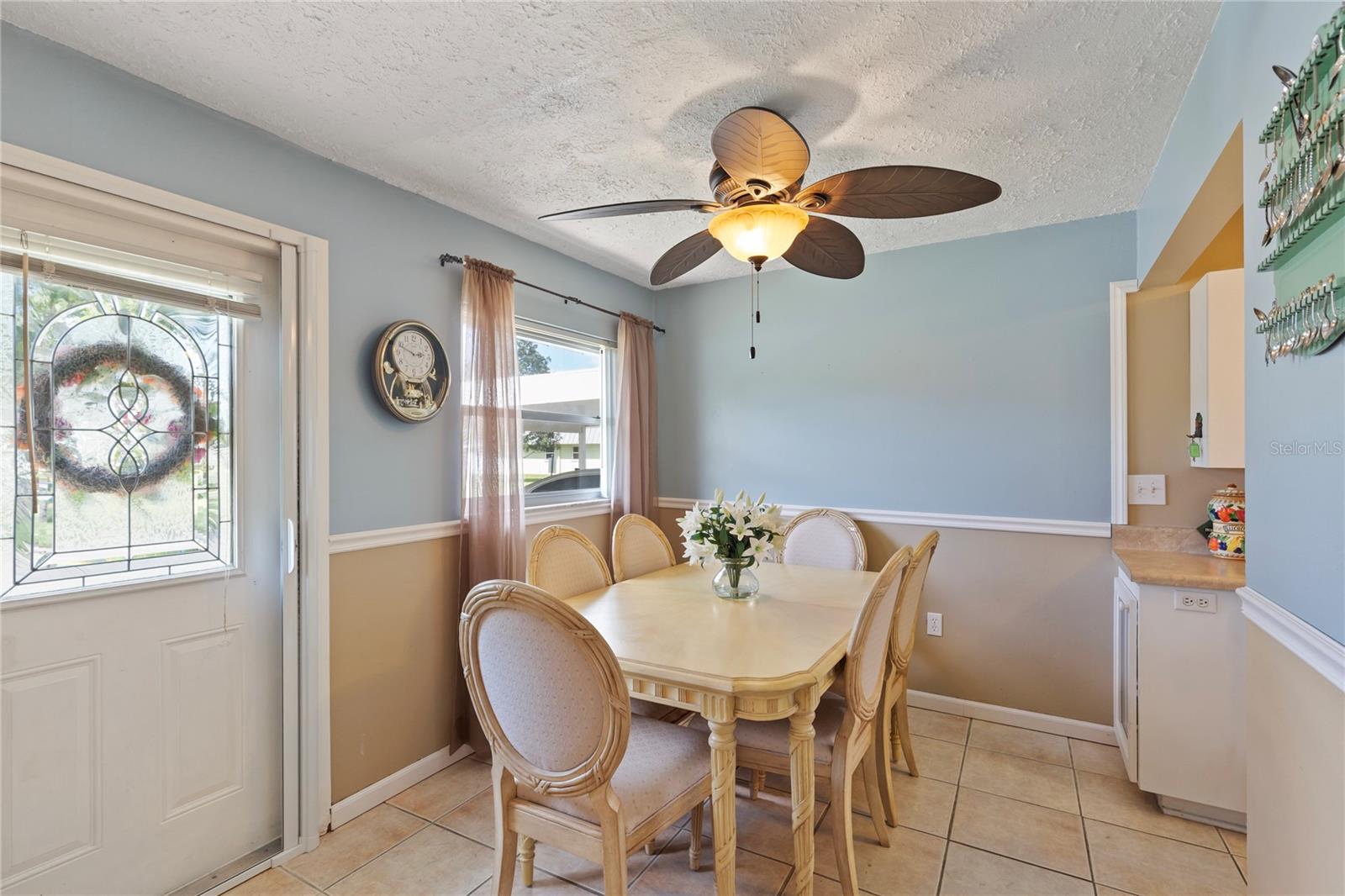 Image 11 of 36 For 11730 Carissa Lane 0