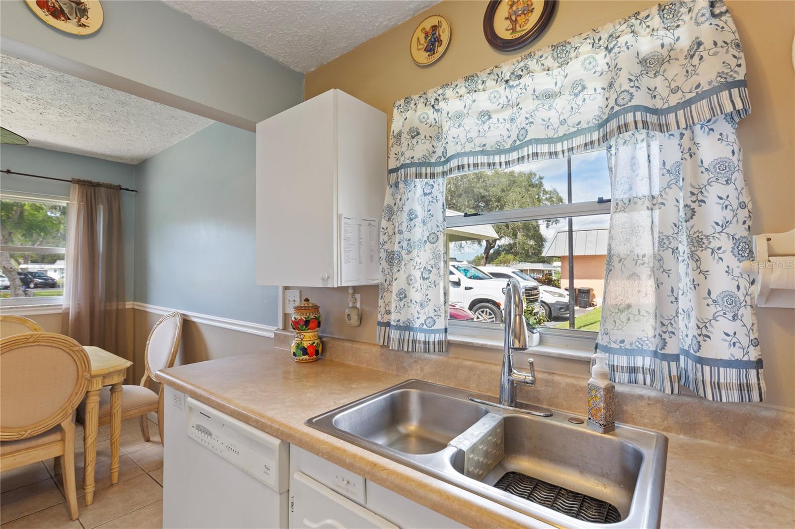 Image 14 of 36 For 11730 Carissa Lane 0