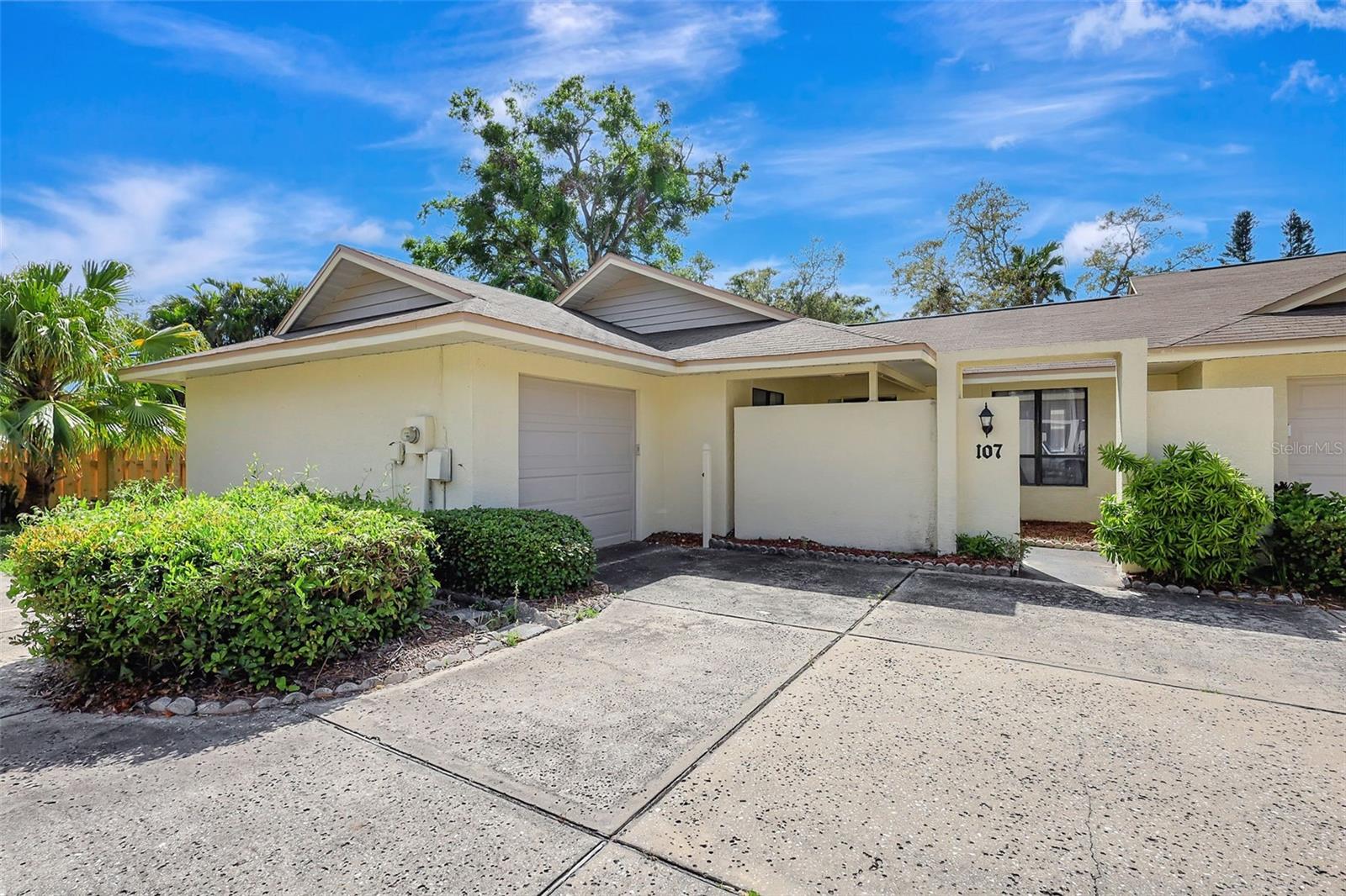 Details for 107 Parkside Colony Drive, TARPON SPRINGS, FL 34689