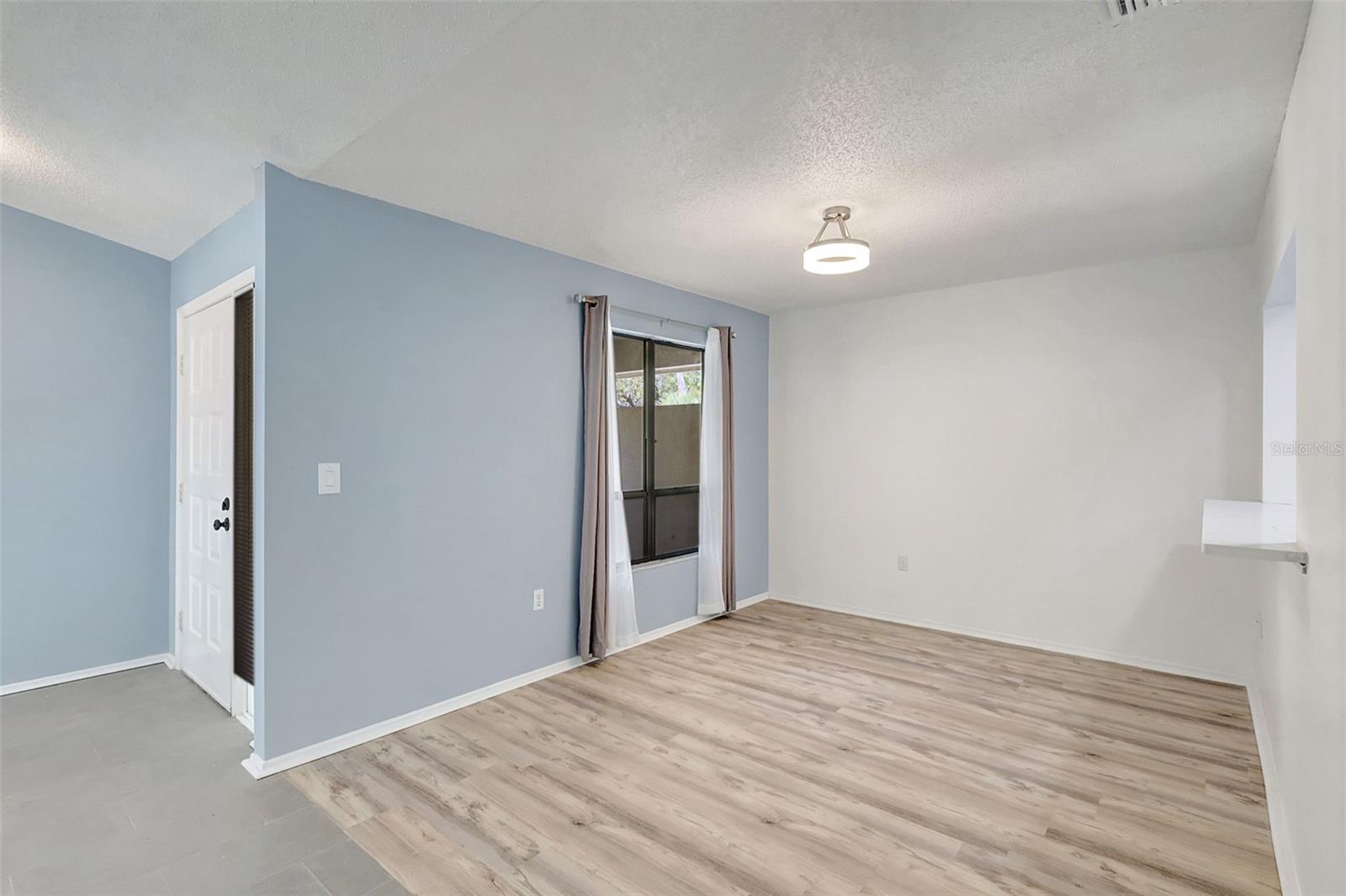 Image 10 of 38 For 107 Parkside Colony Drive