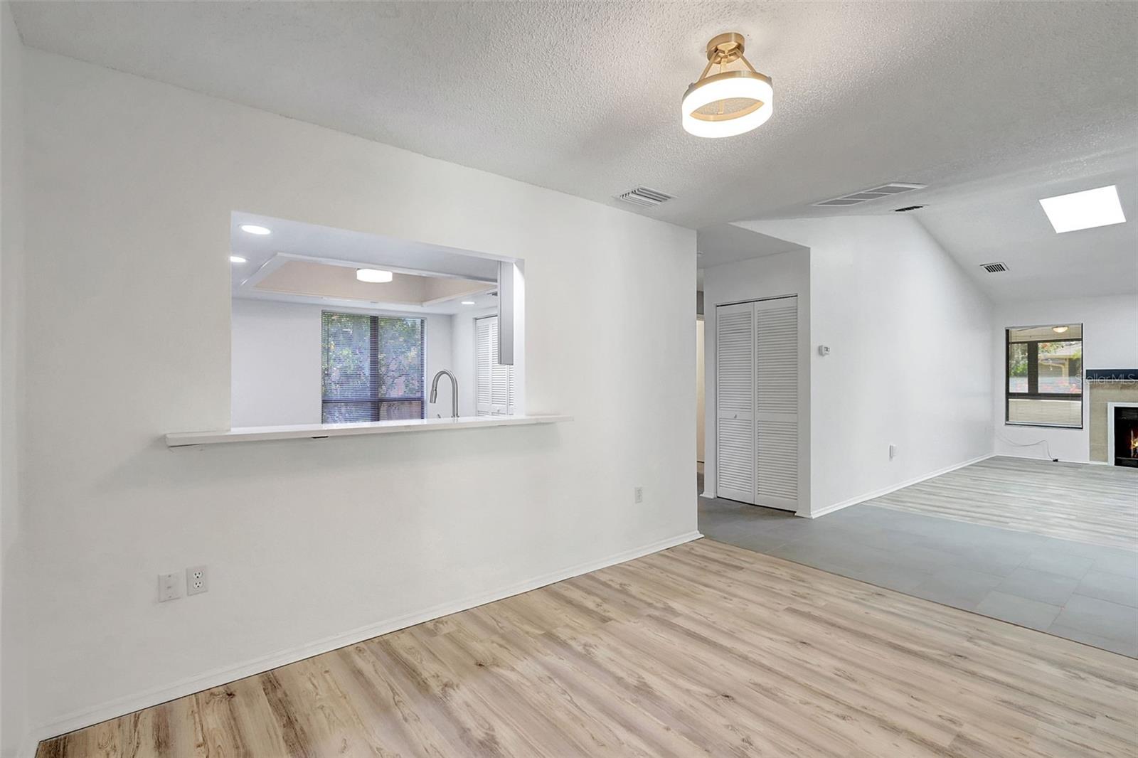 Image 12 of 38 For 107 Parkside Colony Drive