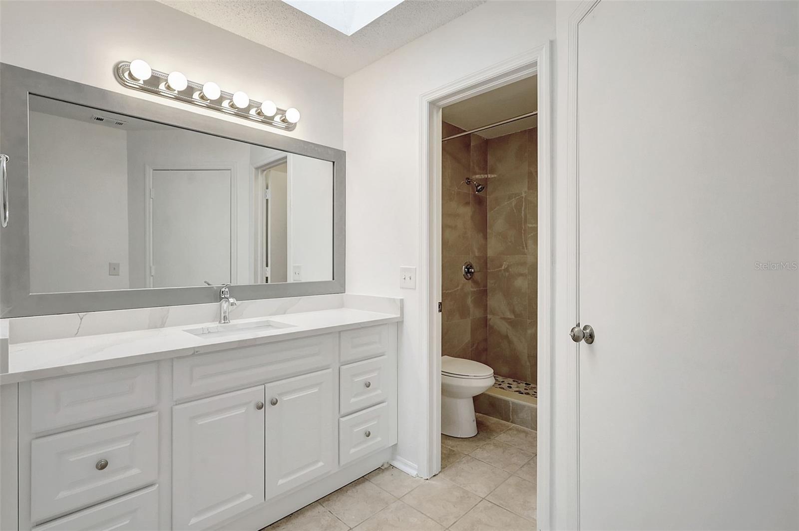 Image 18 of 38 For 107 Parkside Colony Drive