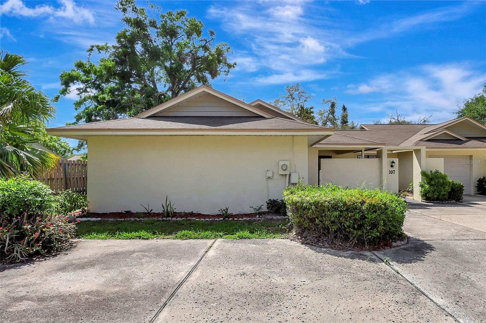 Image 2 of 38 For 107 Parkside Colony Drive
