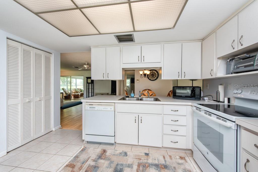 Image 10 of 36 For 3503 Teeside Drive