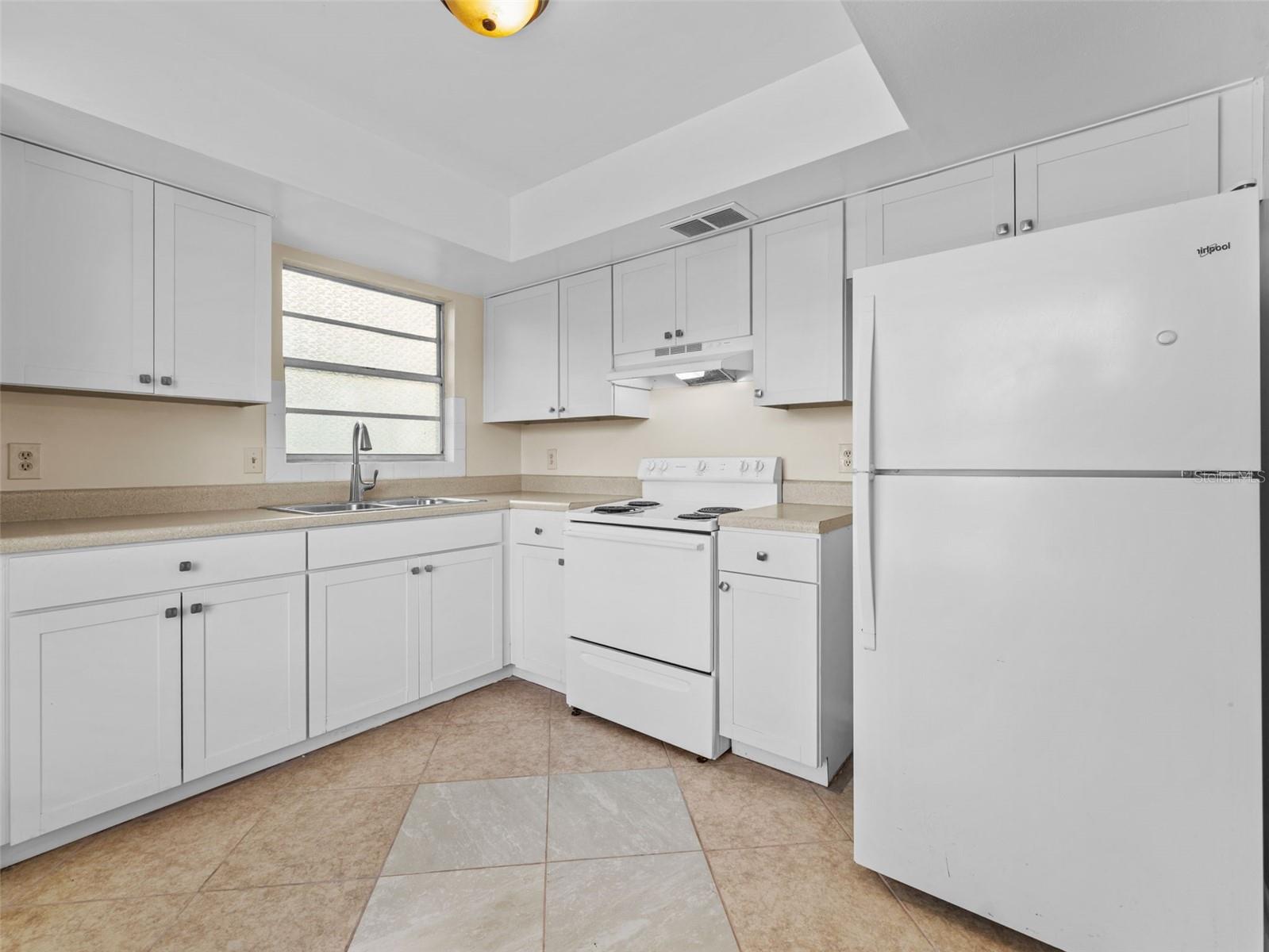 Image 11 of 34 For 10771 Glen Ellen Drive