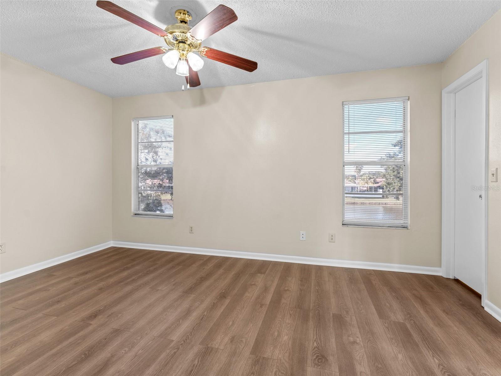 Image 16 of 34 For 10771 Glen Ellen Drive