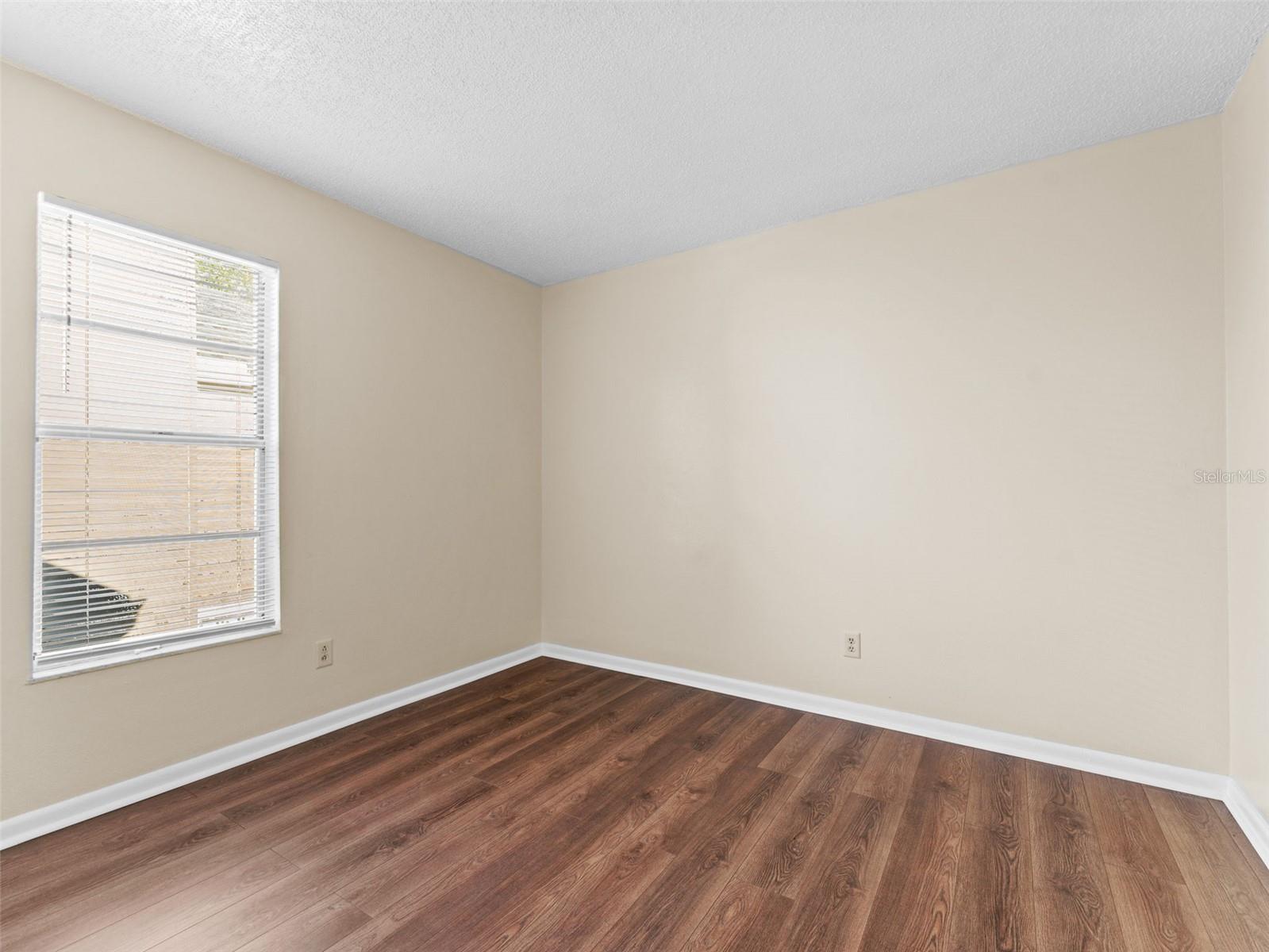 Image 23 of 34 For 10771 Glen Ellen Drive