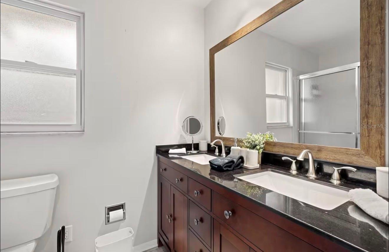 Image 15 of 31 For 1518 Wexford Drive N