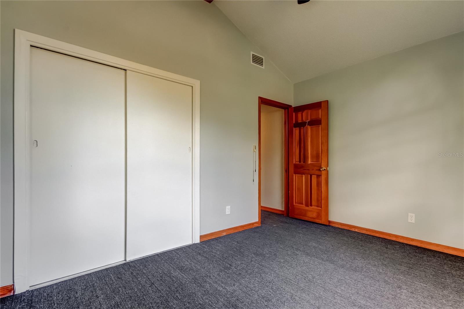 Image 15 of 19 For 6450 1st Avenue N