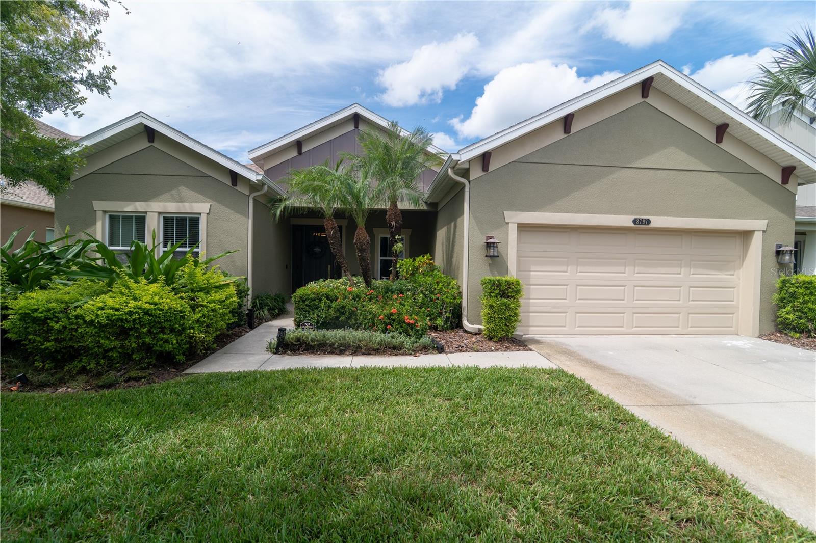 Details for 8797 Bella Vita Circle, LAND O LAKES, FL 34637