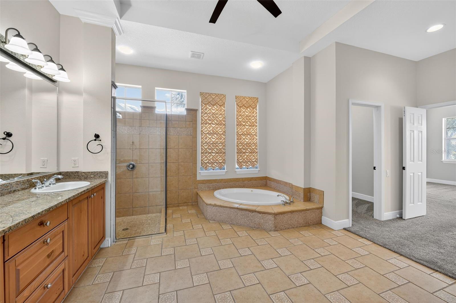 Image 18 of 56 For 5617 Seagrass Place