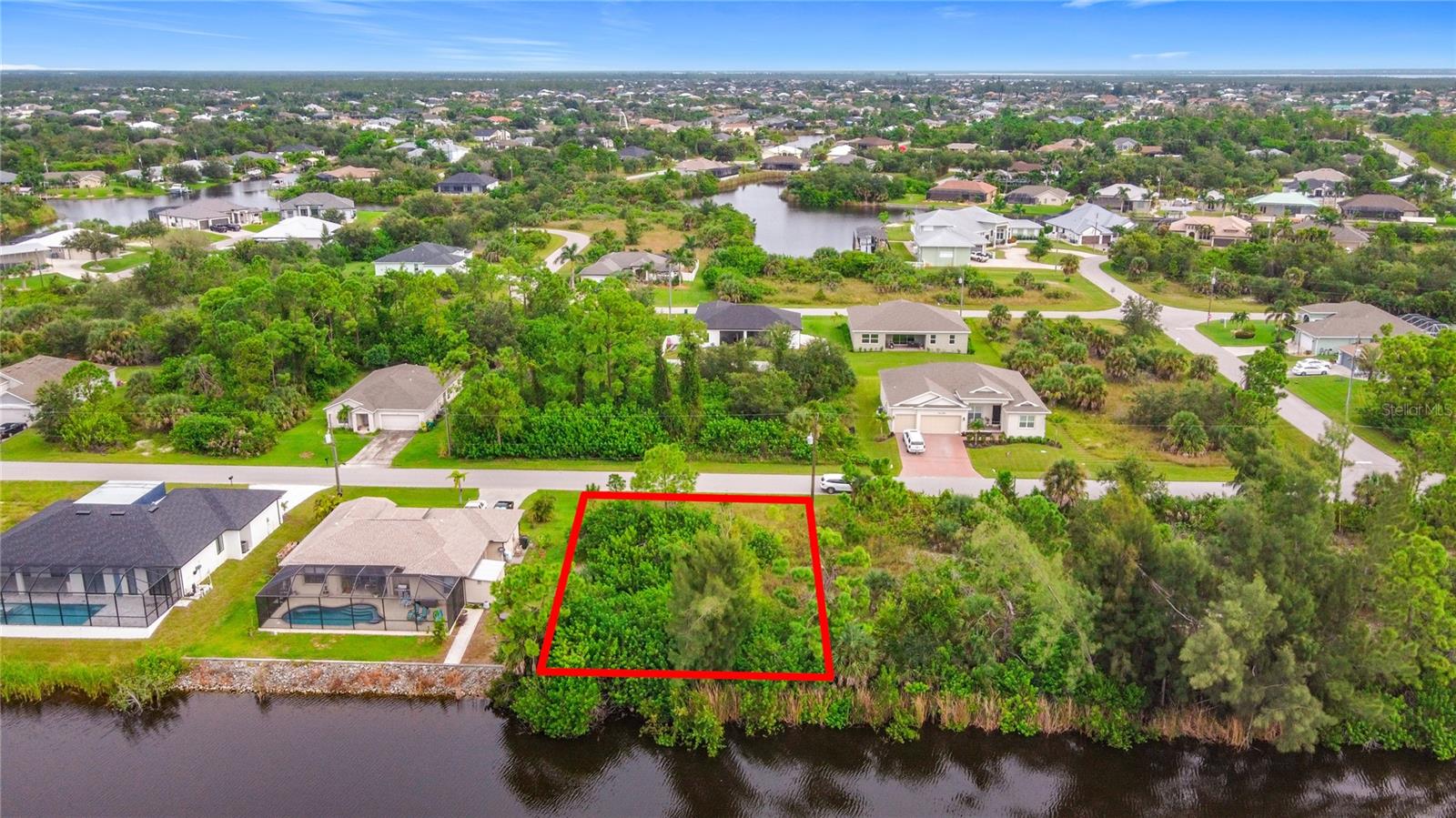 Image 3 of 28 For 15149 Amsterdam Avenue