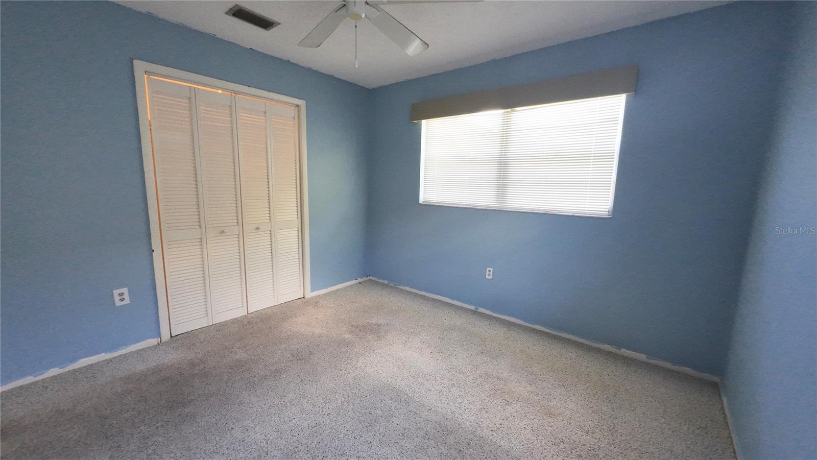 Image 12 of 28 For 623 Park Circle