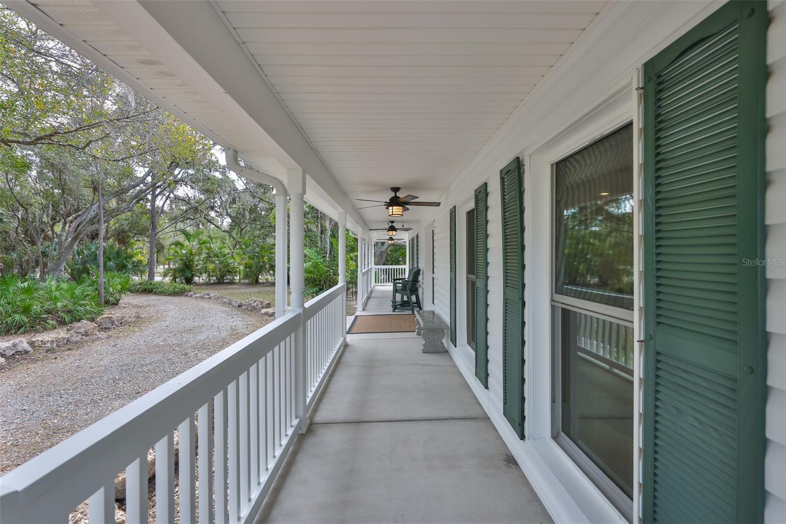 Listing photo id 13 for 3301 Timberlee Road