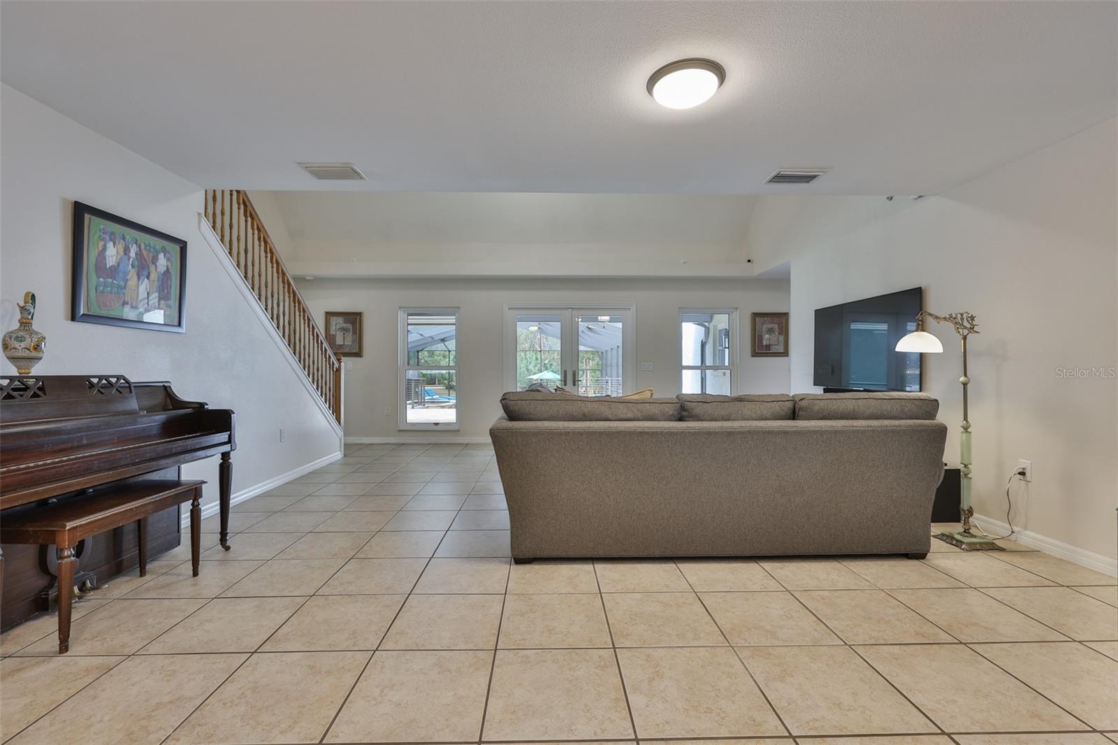 Listing photo id 16 for 3301 Timberlee Road