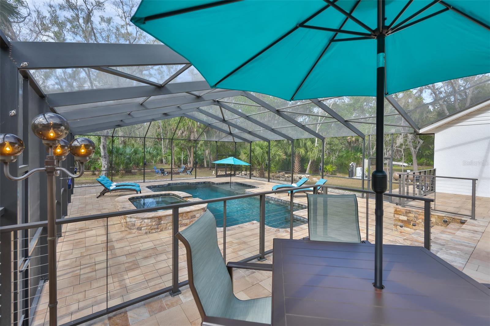 Listing photo id 52 for 3301 Timberlee Road