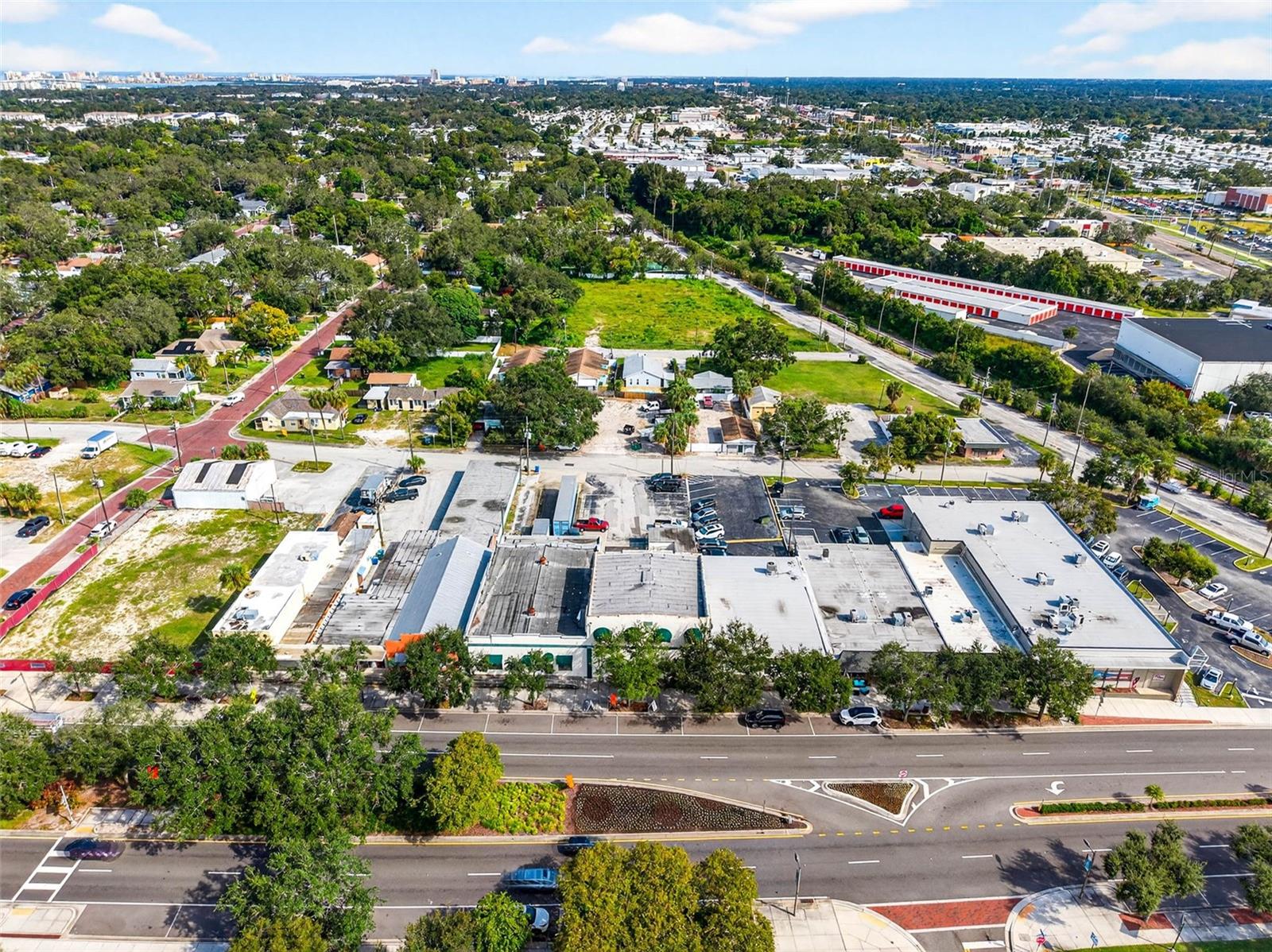 Image 30 of 36 For 206 Bay Drive